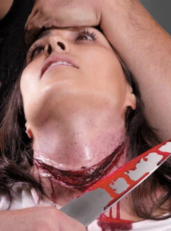 Gurgelschnitt Latex Halswunde